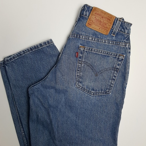 Vintage Levi's Mom Jeans High Waisted 560 - Picture 2 of 6